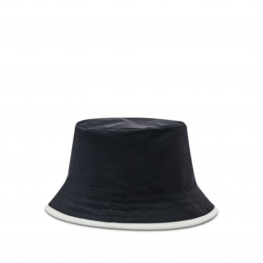 Class V Reversible Bucket Black/Gardenia White