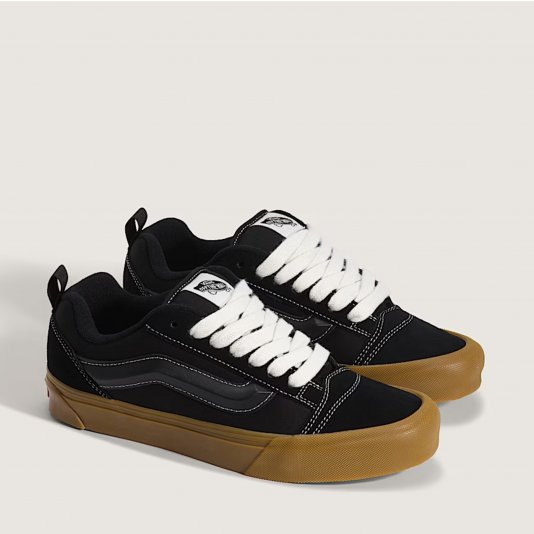 Knu Skool Gum Black